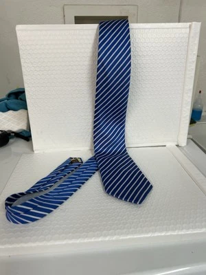 Галстук Donald J. Trump Signature Collection 100% шелк сине-белая полоса - Изображение 1 из 4