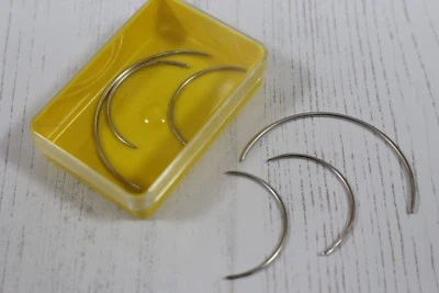 WHITECROFT ESSENTIALS Curved Repair Quilting Upholstery Sewing Needles Assorted Pack x3