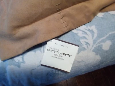 绒面革枕头 — 第 1/3 张图片