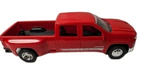 1/20 Scale 2020 Chevy Silverado 3500HD Plastic Dually Pickup Truck (13") New - Picture 1 of 14
