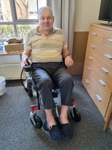 630 Model Electric Wheelchair - Picture 1 of 2