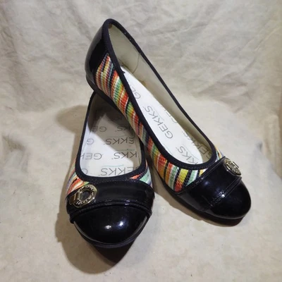 🩰 Planos deportivos de ballet Anne Klein talla 8 M cuero sintético multicolor; puntera; detalles Foto 1 de 4