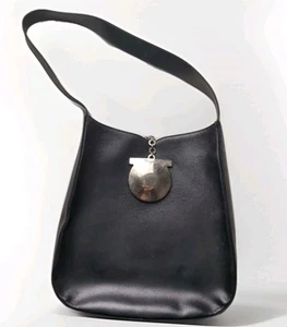 Salvatore Ferragamo Black Pebbled Leather Shoulder Bag Italian Luxury Designer - Bild 1 von 6