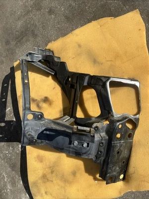 07 09 Nissan 350z RH Headlight Bucket Radiator Support Panel 62521CD000 - Image 1 of 3