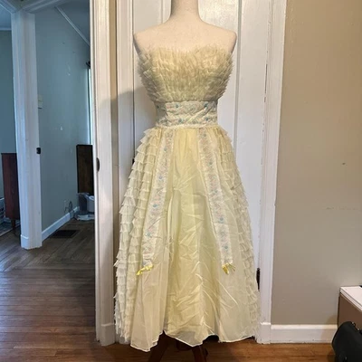 Vestido de graduación amarillo sin tirantes vintage años 50 hecho a mano talla XS Foto 1 de 4