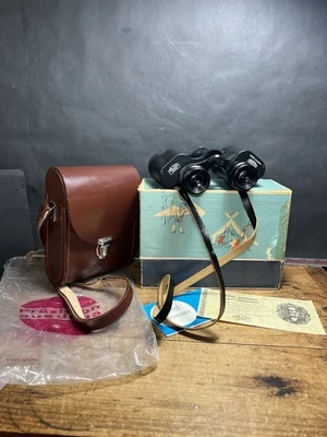 Vintage Carl Zeiss Jena 8x30W Binoculars Mint condition In Original Box - Image 1 of 4