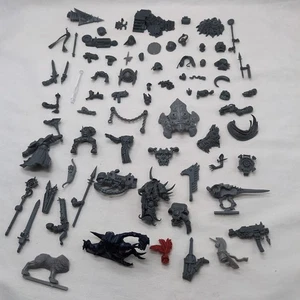 Menge (50+) Warhammer 40k und Fantasy Teile und Stücke - Bild 1 von 7