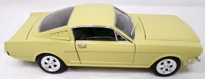 Auto In Metallo Die-Cast Ford Mustang GT-350 Scala 1/18 - Immagine 1 di 4