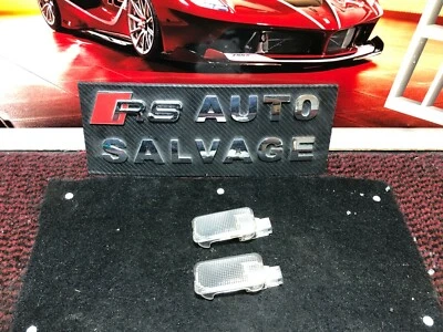 Par de luces interiores de cortesía Subaru Legacy 2010 de 5 puertas Foto 1 de 4