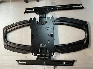 Chief TS525TU Large Thinstall Dual Swing Arm Wall TV / Monitor Mount - Picture 1 of 7