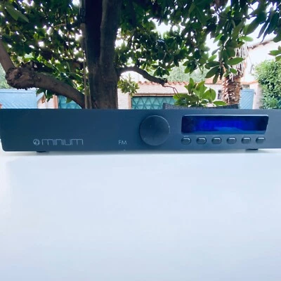 micromega minium fm.  Micromega Minium FM TunerThis is in working order and in - Immagine 1 di 2