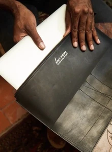 Genuine Leather Handcrafted in Haiti Slim Laptop Tablet Sleeve Deux Mains - Picture 1 of 3