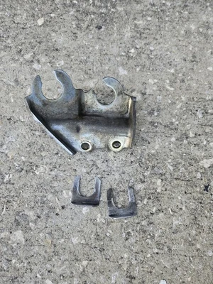 ☄️00-05 Celica GTS 2ZZGE GT 1ZZFE Manual Shift Cable Bracket 5/6 SPEED C60 OEM - Image 1 of 3