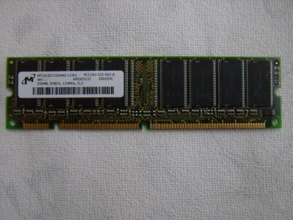 Memory mt16lsdt3264ag-10ee1 256mb,synch,100mhz,cl2 pc100-222-620, ct32m64s4d8e. - Image 1 of 1