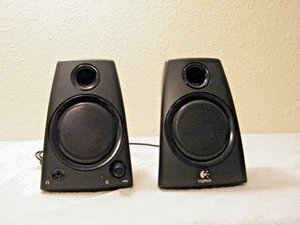 *****GENUINE PAIR OF LOGITECH DESK TOP OR LAPTOP SPEAKERS (Z130)***** - Picture 1 of 4