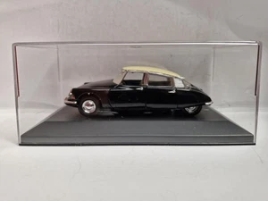 RIO Italy No. 97 Citroen DS 1956 Berlina Black 1:43 Mint in replacement cabinet - Bild 1 von 10
