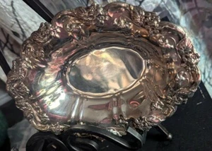 "Antiguo plato ornamentado floral en relieve TOWLE EP 4011 plateado de 7""" - Imagen 1 de 11