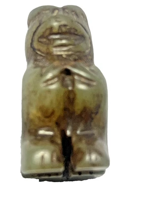 COLGANTE DE JADE VERDE Y BLANCO DE UN LEÓN FOO, DINASTÍA HAN, 206BC-220AD Foto 1 de 4