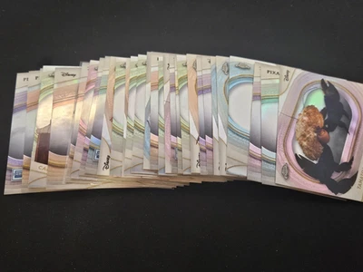 2025 Topps Chrome Disney Completa tu conjunto, ¡REFRACTOR U Elige! Compra más ahorra más Foto 1 de 2