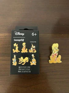 Disney Loungefly Pluto 95th Anniversary Tropical Pluto Pin - Bild 1 von 2