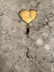 Schöne Vintage massive Messing herzförmige Wandhaken Hardware nicht enthalten - Bild 1 von 2