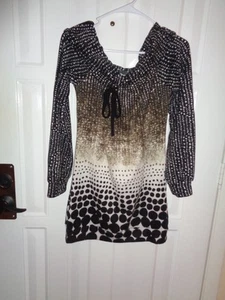 Madison Paige Black White Shirt Tunic Slight off the Shoulder Size Large - Picture 1 of 3