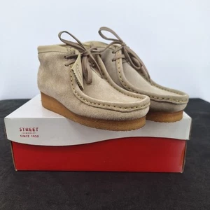 Men's Shoes Clarks Originals WALLABEE Lace Up Suede Moccasins Sand 5. 5 M - Picture 1 of 13