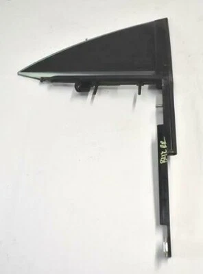 Оригинальное правостороннее стекло на четверть стекла со стороны пассажира для Mercedes W218 CLS550 CLS63 12–18 годов выпуска - Изображение 1 из 4