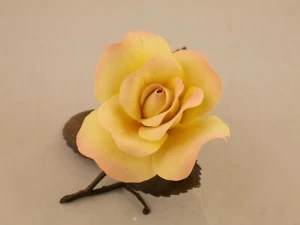 BOEHM Limited Issue Bisque Porcelain "Peace" Rose with bronze leaf base - Picture 1 of 6