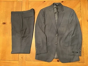 Jos. A. Bank 40S (34 W) Grey Wool Suit, Jacket and pants, Tailored Fit - Picture 1 of 9