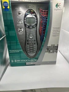 Logitech Harmony 676 Universal Remote Control Changeable Faceplates Blue & Red - Picture 1 of 3
