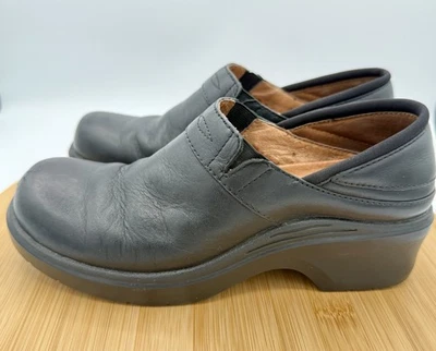 Clog Ariat Santa Cruz Womens Size 7.5B Black Leather Casual/Work Shoes 93905 - Image 1 of 4