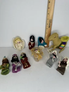 Handgehäkelte Krippe 10tlg. Fingerpuppen Mini ca. 2”-3” groß - Bild 1 von 11