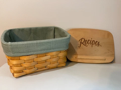 Longaberger recipe basket with lid & green liner year 2005 Etched Recipe Cover