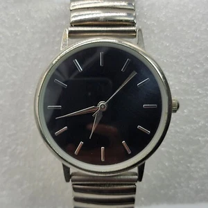 Damen Quarzuhr 32 mm silberfarben Edelstahl Stretchband, neue Batterie - Bild 1 von 15