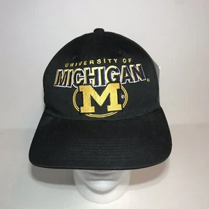 Cappello snapback vintage anni 90 Sports Specialties University of Michigan nero nuovo con etichette - Foto 1 di 8