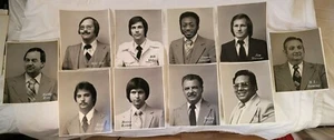 10 venditori di auto anni 80 8 x 10 ritratti in bianco e nero set D. - Foto 1 di 12