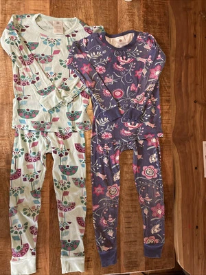 Tea Collection Girls Pajamas Size 6 Birds, Flowers, & Butterflies Lot Of 2 - Image 1 of 4