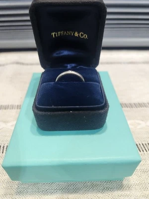 Платиновое кольцо с одним бриллиантом Tiffany & Co Elsa Peretti. - Изображение 1 из 4