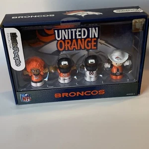 Little People Collector Denver Broncos NFL 4 figuras unidas en naranja - Imagen 1 de 2