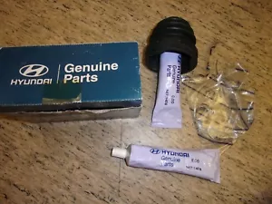 KIT BOTAS HYUNDAI TUCSON 01-06 IX35 CV GENUINAS NUEVAS 49506-2EA50 - Imagen 1 de 1