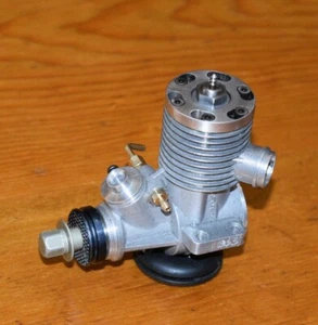 1995 Profi Combat 15 model airplane engine 2.5cc vintage .15 glow motor Ukraine - Picture 1 of 5