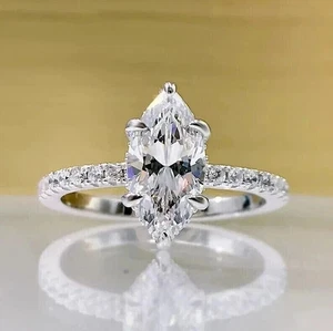 Anillo de compromiso con punta de moissanita de corte marquesa de 2 quilates de oro blanco sólido de 10 quilates - Imagen 1 de 10