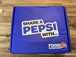 ¿Comparte una Pepsi con????  Botella de plástico Pepsi Zero de 20 OZ sin abrir en caja - Imagen 1 de 6