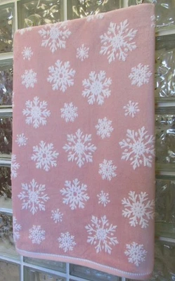 Juego de toallas de baño CARO 4 piezas Navidad rosa y blanco copos de nieve terciopelo-2 baños y 2 manos Foto 1 de 4