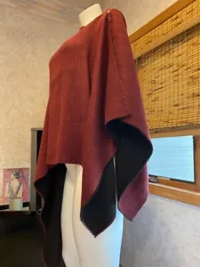 NWT Dress Barn Poncho Shawl One Size Burgundy Maroon Wear Style Different Ways - Picture 1 of 10