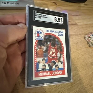 Michael Jordan SGC 8.5 Vintage Basketball Card MJ Collector Chicago Bulls 1989 - Picture 1 of 18