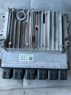 Unidad de control motor ecu bmw serie 3 (f30) sedán 330i (B48) 2017 Foto 1 de 2