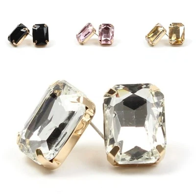 Orecchini donna con strass pietra sfaccettata base oro chiusura a perno luminosi - Immagine 1 di 4