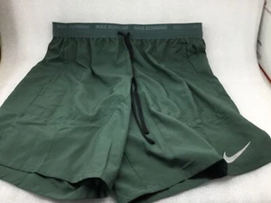 Neu Nike Stride 2-in-1 LAUFSHORTS DRI-FIT 7" Herren XXL DM4759-338 UVP $ 65 - Bild 1 von 5